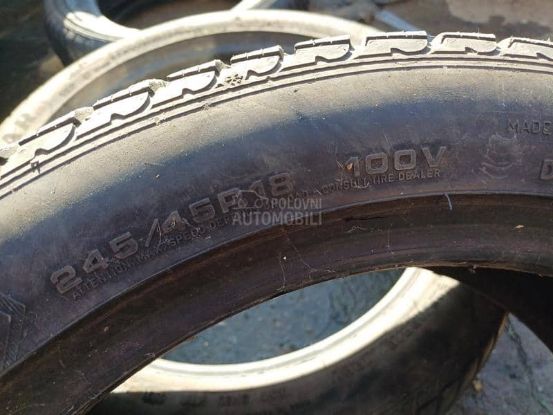 Goodyear 245/45 R18 Zimska