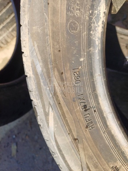 Continental 235/45 R18 Letnja