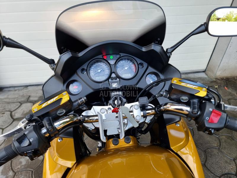 Honda CBF 1000