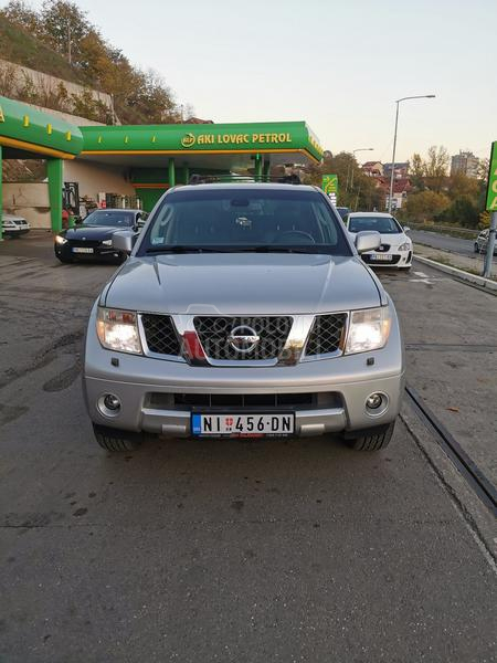 Nissan Pathfinder 