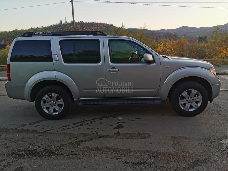 Nissan Pathfinder 