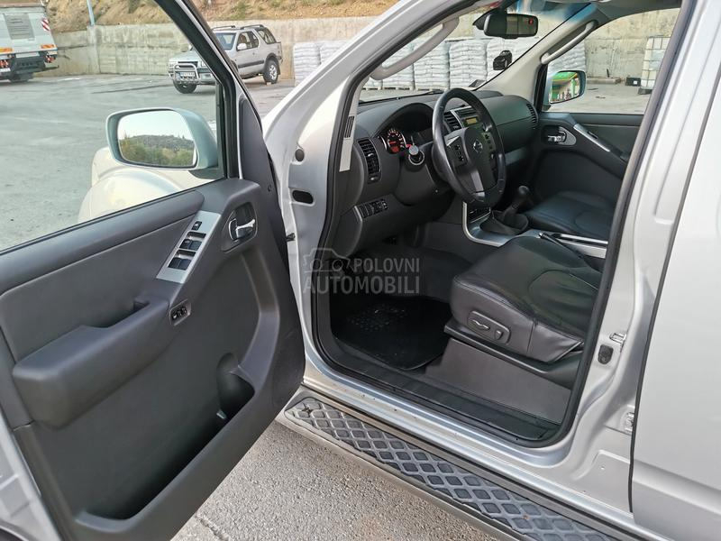 Nissan Pathfinder 