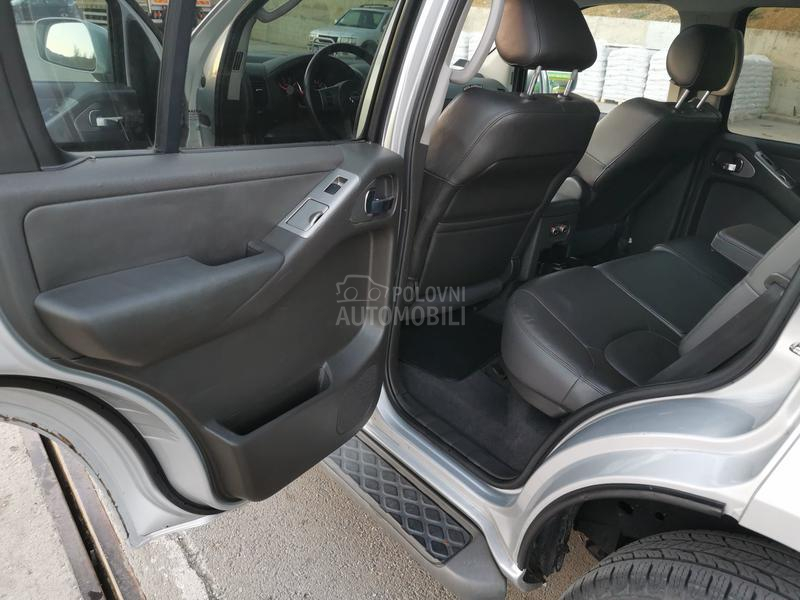 Nissan Pathfinder 