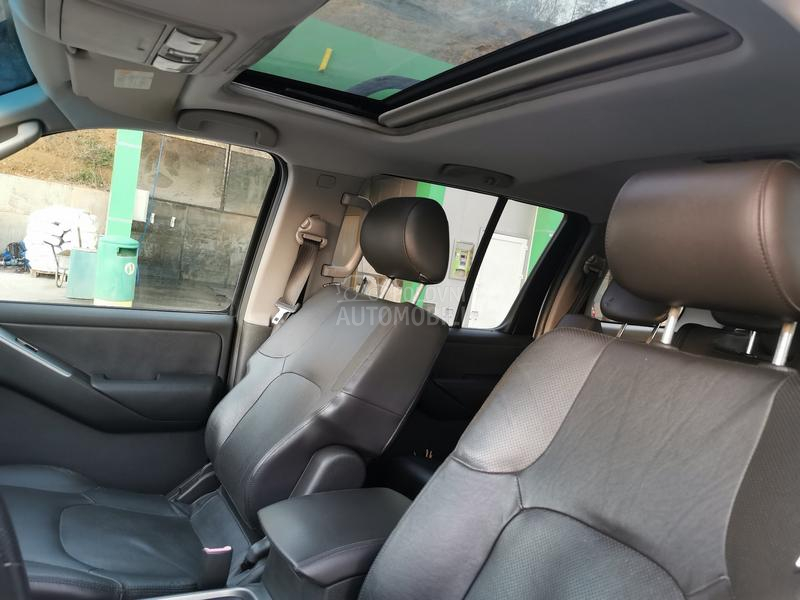 Nissan Pathfinder 
