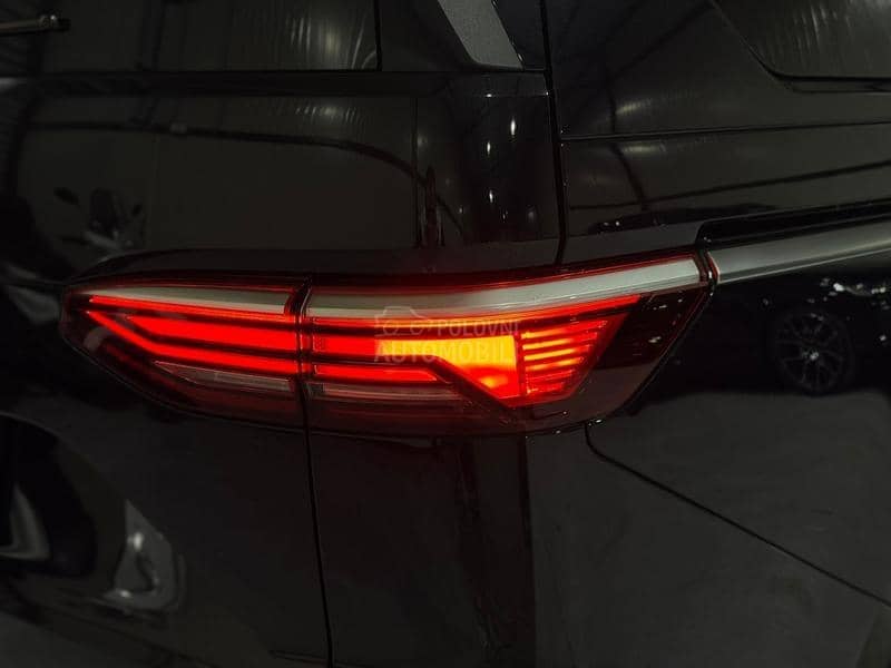 Volkswagen Multivan Long/Pano/7sed/Black