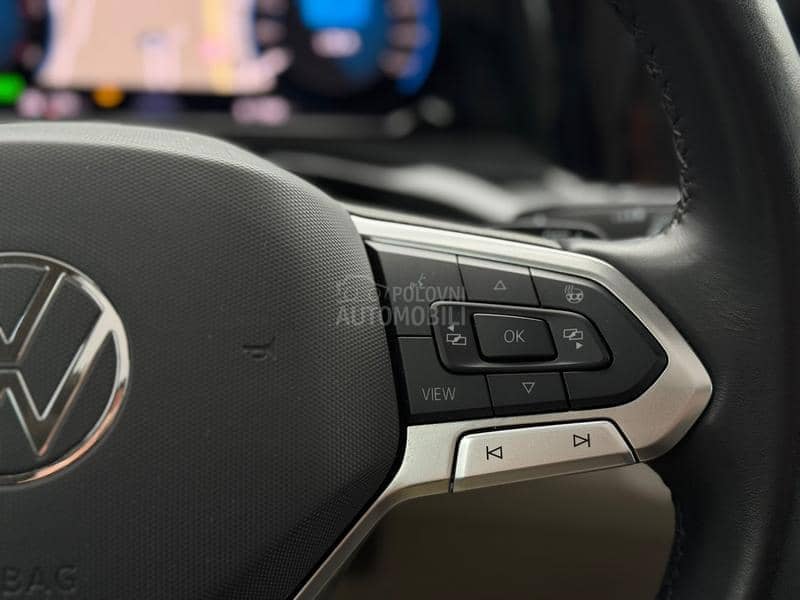 Volkswagen Multivan Long/Pano/7sed/Black