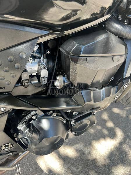 Kawasaki Z750R