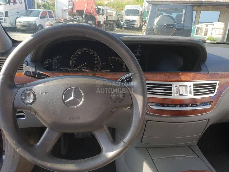 Mercedes Benz S 320 w221