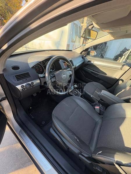 Opel Astra H 1.6XER 2008. god. -  kompletan auto u delovima