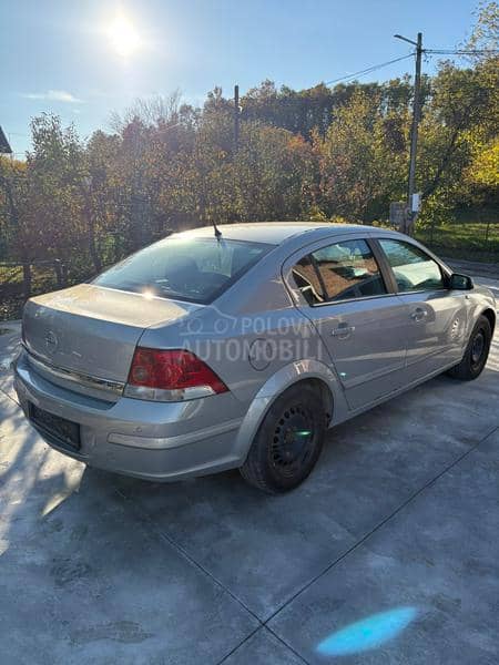 Opel Astra H 1.6XER 2008. god. -  kompletan auto u delovima
