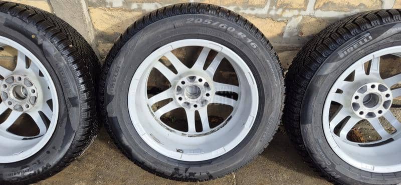 Pirelli 205/60 R16 Zimska