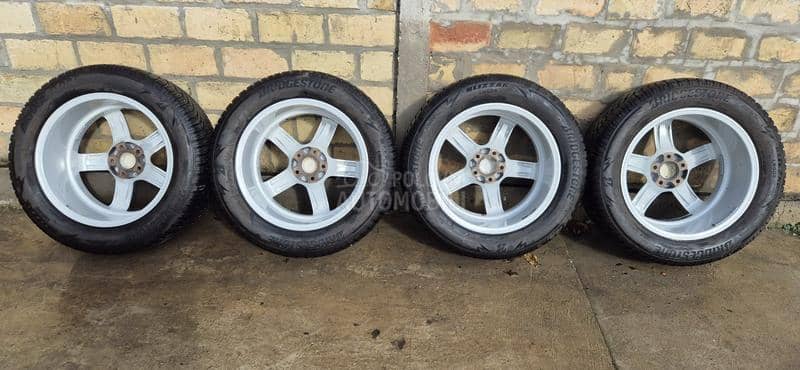 Bridgestone 235/55 R17 Zimska