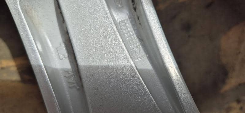 Bridgestone 235/55 R17 Zimska