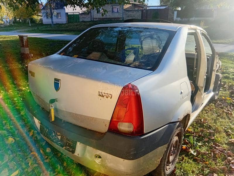 moze ceo auto za 250e