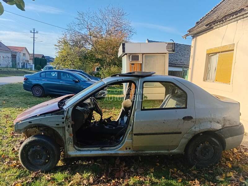 moze ceo auto za 250e