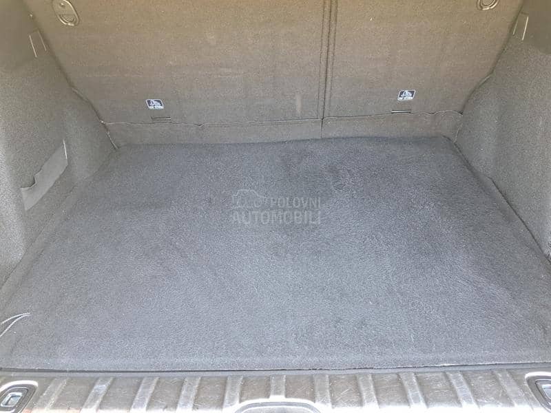 Peugeot 2008 1.6 hdi ALLURE