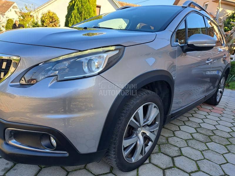 Peugeot 2008 1.6 hdi ALLURE