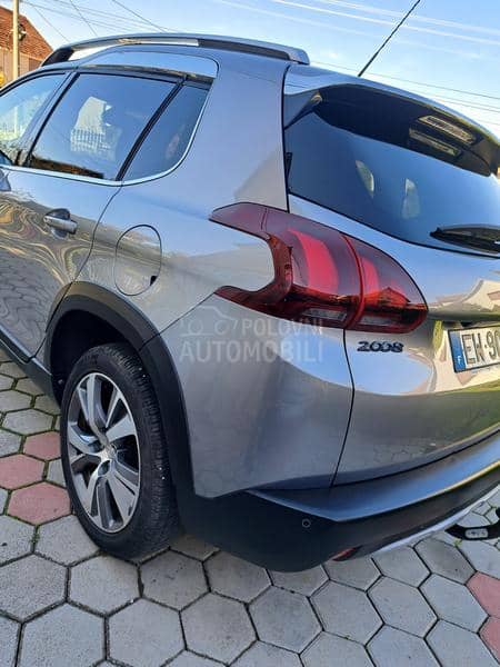 Peugeot 2008 1.6 hdi ALLURE