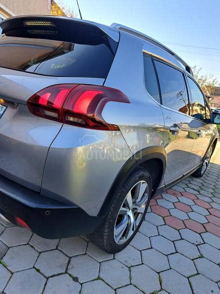 Peugeot 2008 1.6 hdi ALLURE