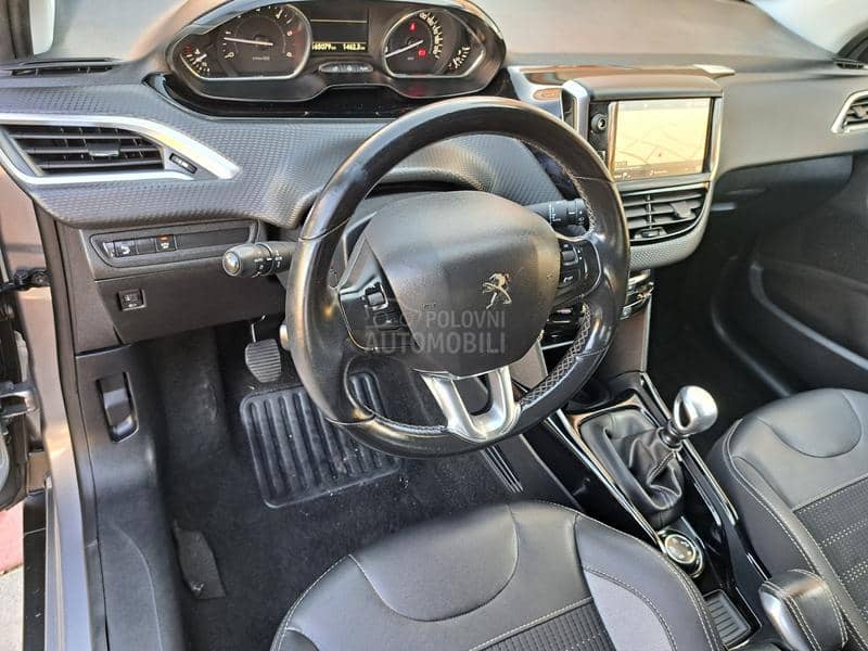 Peugeot 2008 1.6 hdi ALLURE