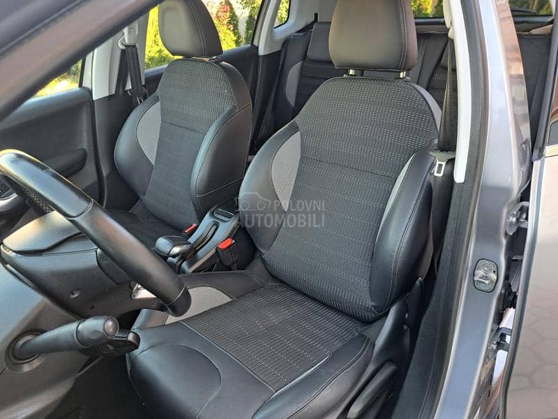 Peugeot 2008 1.6 hdi ALLURE