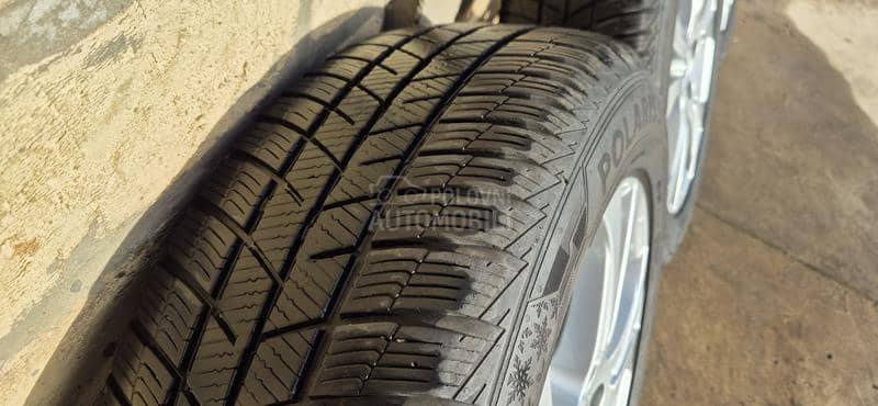 Barum 215/60 R17 Zimska