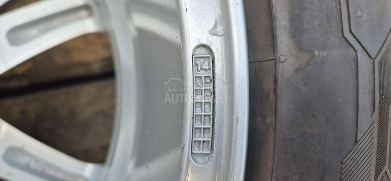 Barum 215/60 R17 Zimska