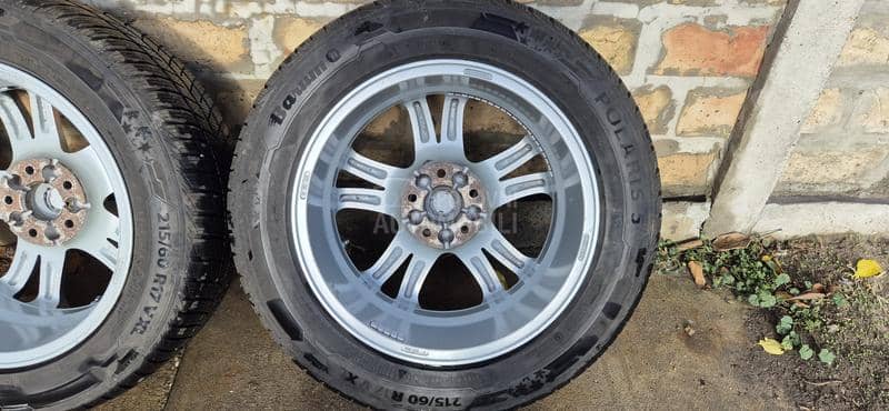 Barum 215/60 R17 Zimska