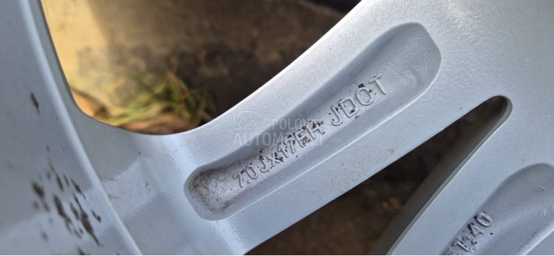 Barum 215/60 R17 Zimska