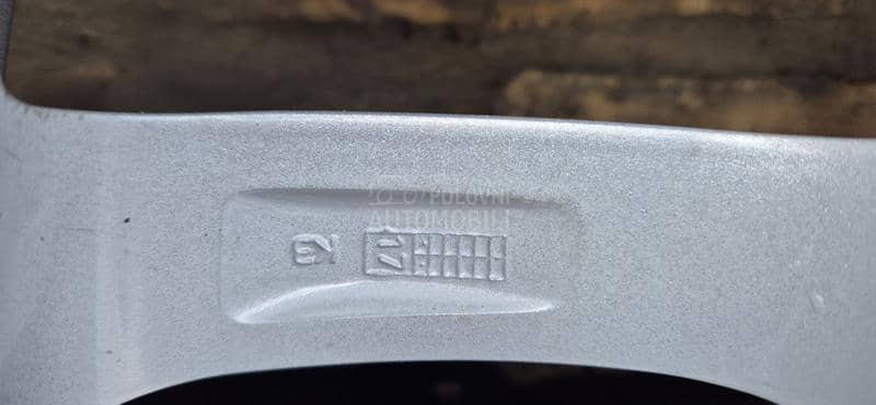 Bridgestone 215/60 R17 Zimska