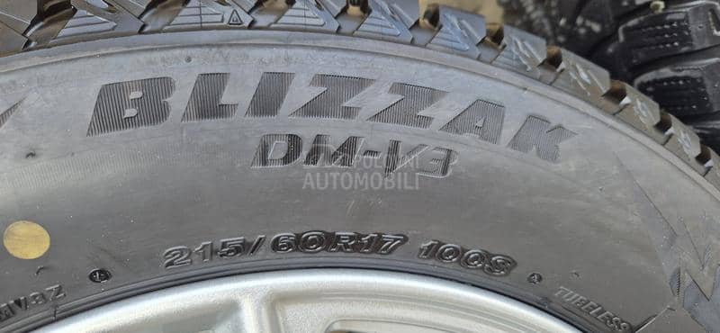 Bridgestone 215/60 R17 Zimska