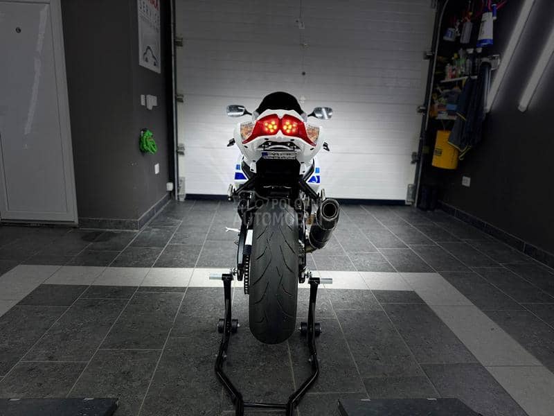 Suzuki GSXR 1000 1 milion
