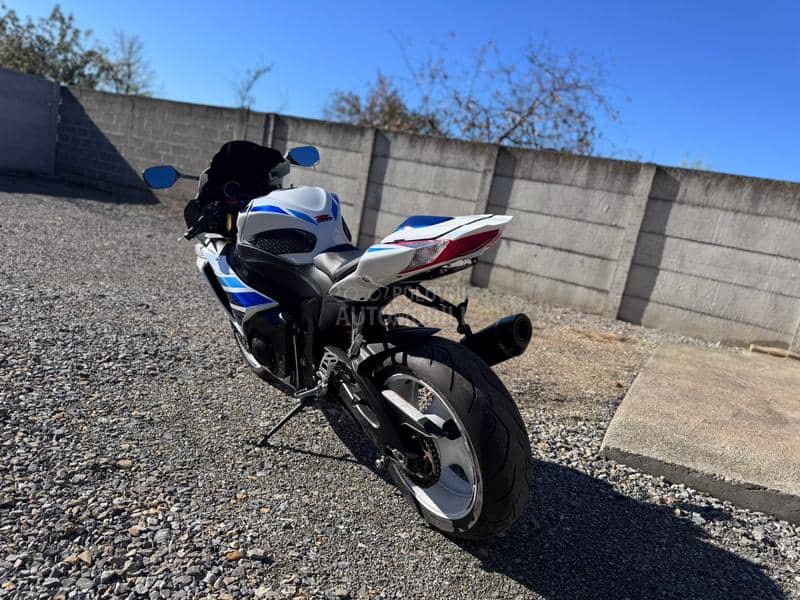 Suzuki GSXR 1000 1 milion
