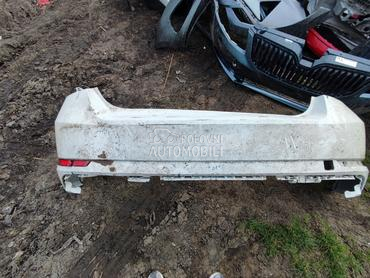 Branik osteceni beli za Škoda Superb