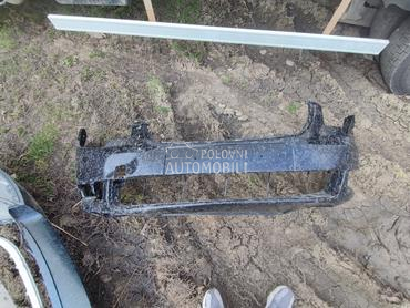 Branik crni ostecen za Škoda Superb