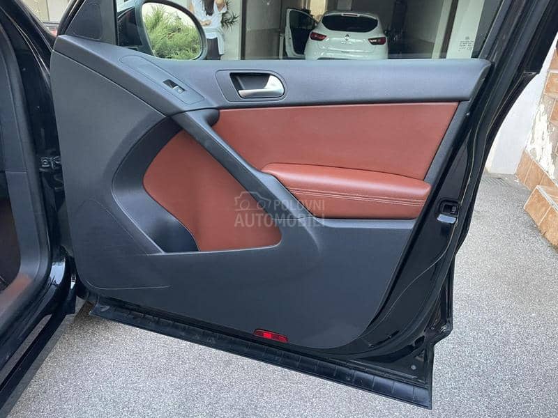 Volkswagen Tiguan 2,0 TDI DSG R LINE