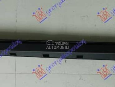 SAJTNA PLASTICNA PREDNJA Desno za Chevrolet Trax za 2013. god.