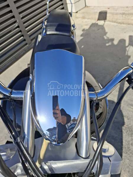 Suzuki Intruder M800