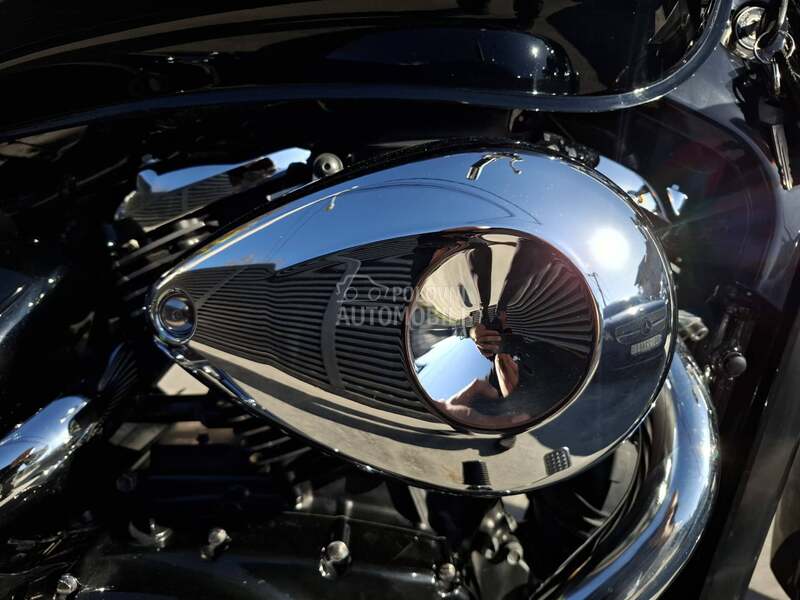 Suzuki Intruder M800