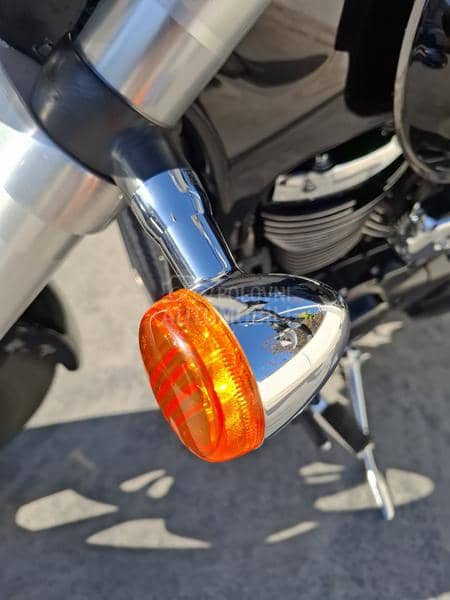 Suzuki Intruder M800