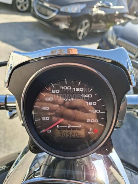 Suzuki Intruder M800