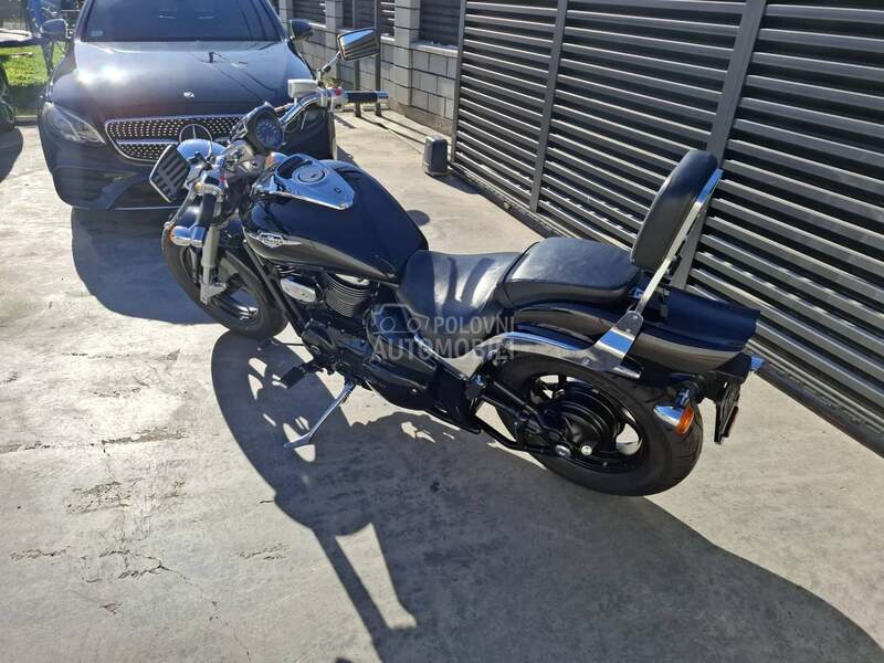 Suzuki Intruder M800