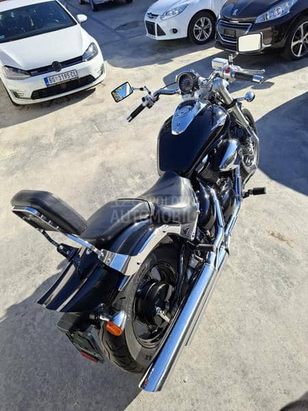 Suzuki Intruder M800