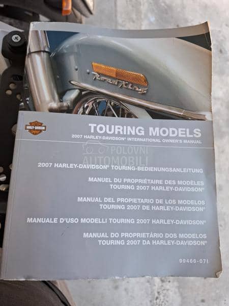 Harley Davidson FLHRC ROAD KING