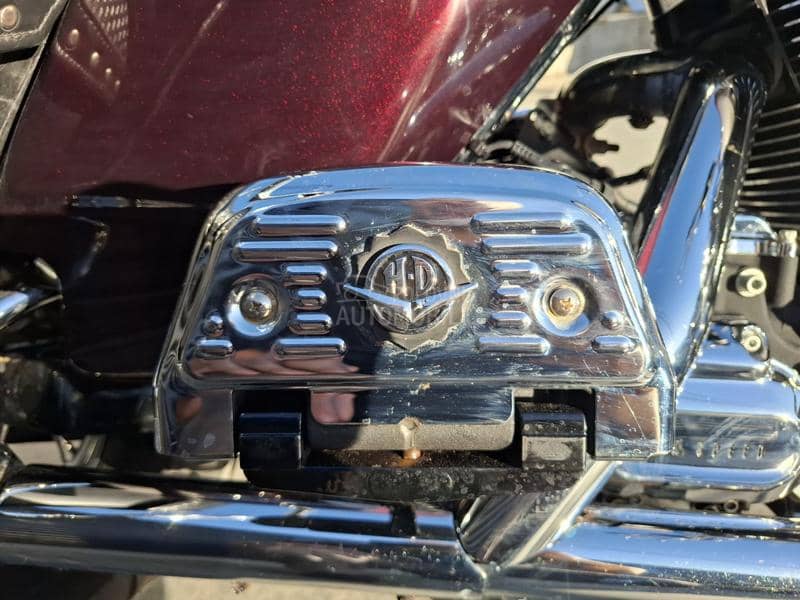 Harley Davidson FLHRC ROAD KING