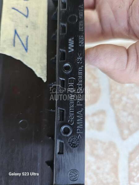 LAJSNA ZADNJIH VRATA