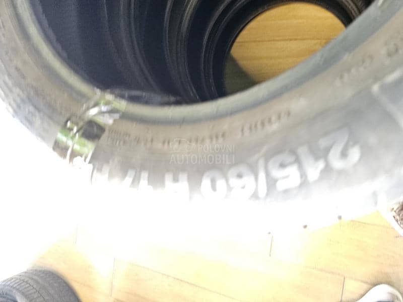 Continental 215/60 R17 Letnja