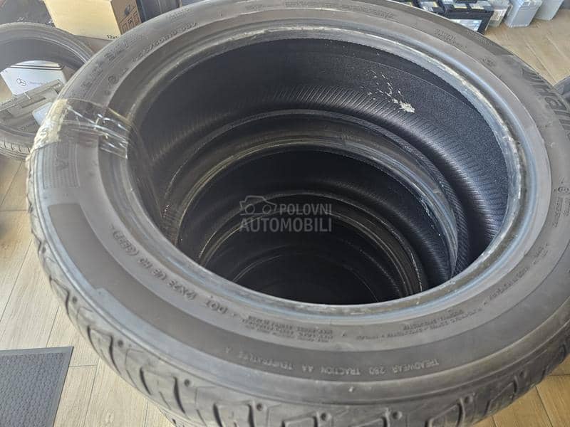 Hankook 235/50 R19 Letnja