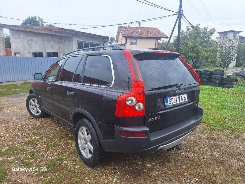 Volvo XC90 