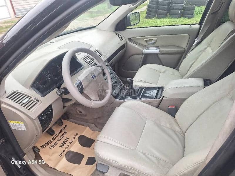Volvo XC90 
